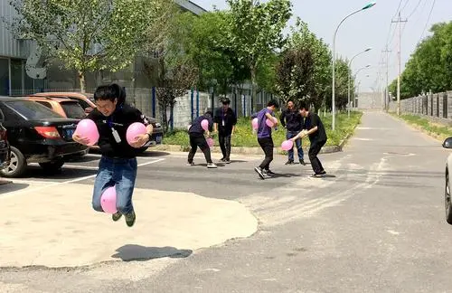 传承五四精神 凝聚青春力量